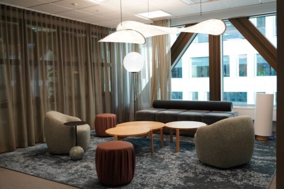 EY går mot strömmen – ökar kontorsyta och fortsätter satsa på hybridarbete