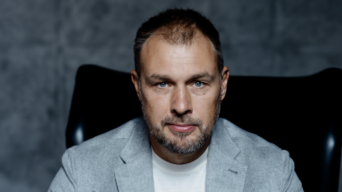 Ledarskap i Kris och Tillväxt: Så Tog Valerij Krasovskij Sigma Software till Världstoppen