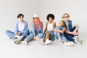 Gen Z tror på sin egen framtid – men inte på sin generations